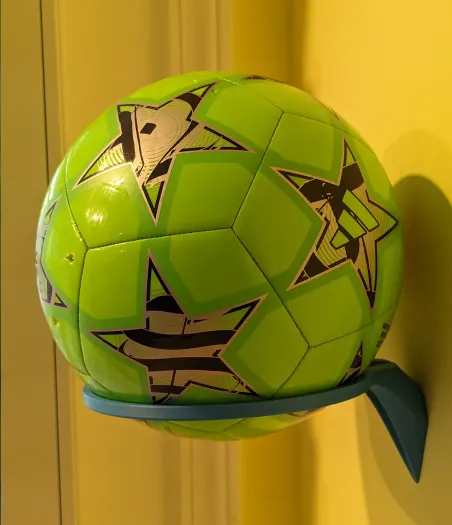 Sports Ball Wall Mount for football (BLuck)